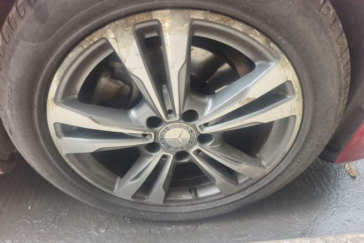 Used Mercedes-Benz C-Class 2015 Revised C 200 L Sport Edition Right Front Wheel Hub