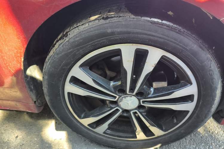 Used Mercedes-Benz C-Class 2015 C 200 Sport Edition Right Front Wheel Hub