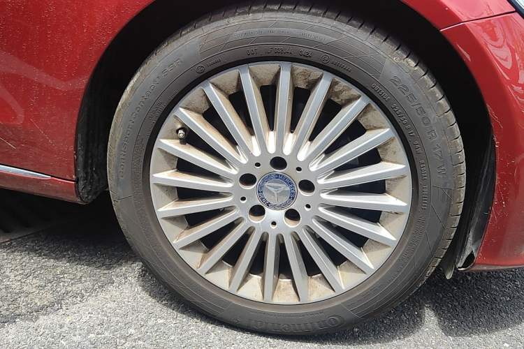 Used Mercedes-Benz C-Class 2015 Facelift C 200 L Right Front Wheel Hub