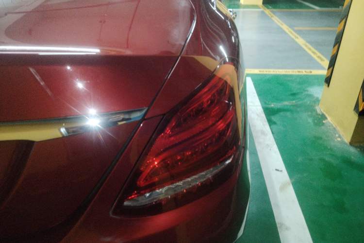 Used Mercedes-Benz C-Class 2015 Revised C 200 L Sport Edition Right Rear Taillight