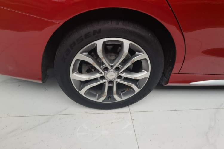 Used Mercedes-Benz C-Class 2015 C 180 L Sport Edition Right Rear Wheel Hub