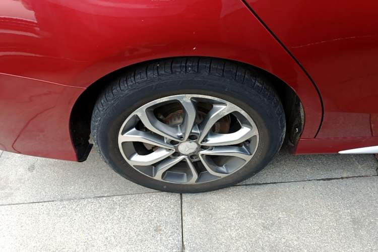 Used Mercedes-Benz C-Class 2015 Restyled C 180 L Sport Edition Right Rear Wheel Hub