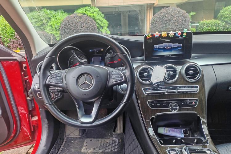 Used Mercedes-Benz C-Class 2015 Facelift C 180 L Steering Wheel