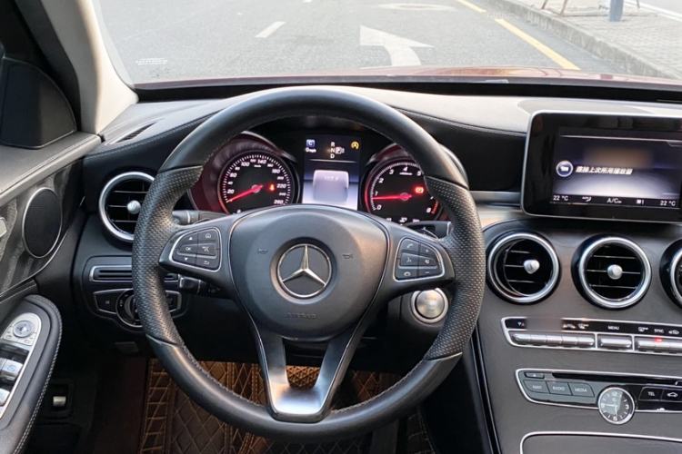Used Mercedes-Benz C-Class 2015 Revised C 200 L Sport Edition Steering Wheel