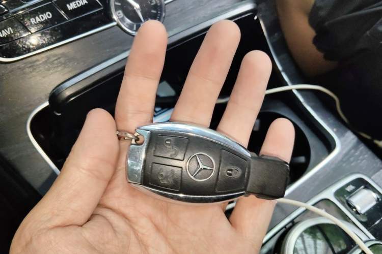 Used Mercedes-Benz C-Class 2015 Revised C 200 L Sport Edition Vehicle Key