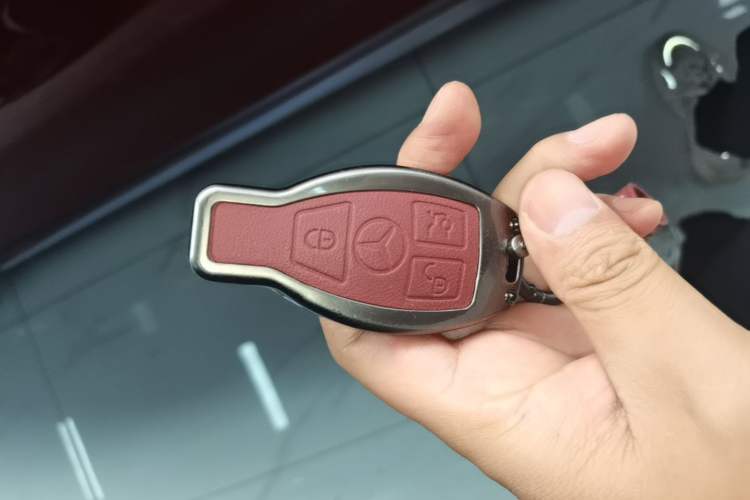 Used Mercedes-Benz C-Class 2015 C 180 L Sport Edition Vehicle Key