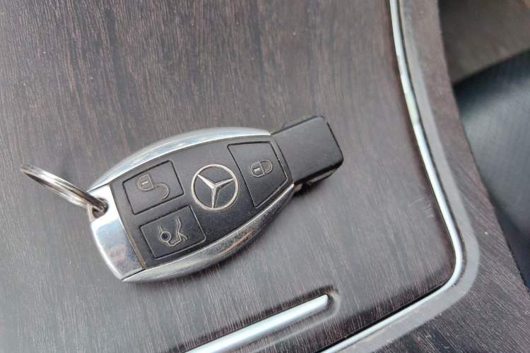 Used Mercedes-Benz C-Class 2015 Restyled C 180 L Sport Edition Vehicle Key