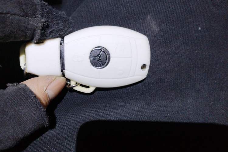 Used Mercedes-Benz C-Class 2015 Revised C 200 L Sport Edition Vehicle Key