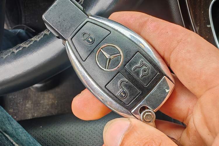 Used Mercedes-Benz C-Class 2015 Facelift C 180 L Vehicle Key