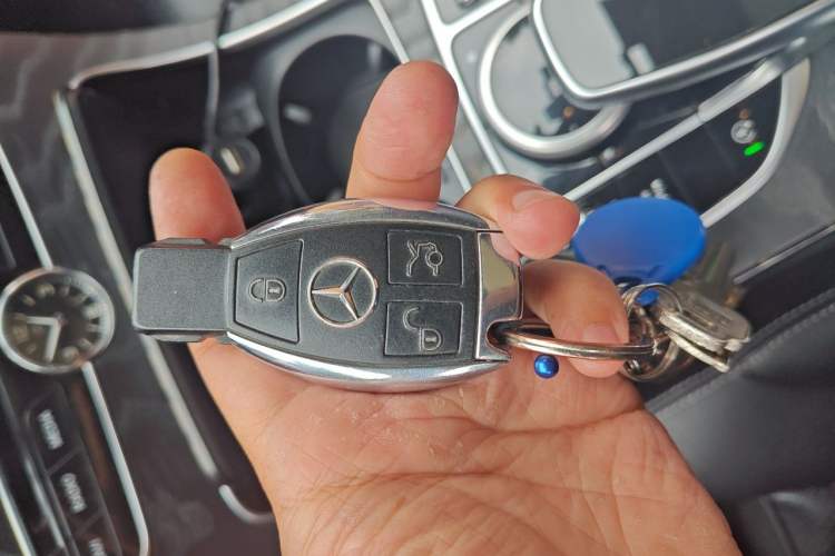 Used Mercedes-Benz C-Class 2015 Revised C 200 L Sport Edition Vehicle Key