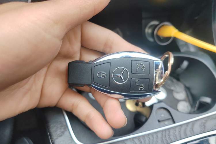 Used Mercedes-Benz C-Class 2015 Revised C 200 L Sport Edition Vehicle Key