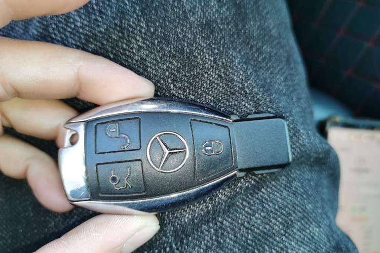 Used Mercedes-Benz C-Class 2015 Restyled C 180 L Sport Edition Vehicle Key