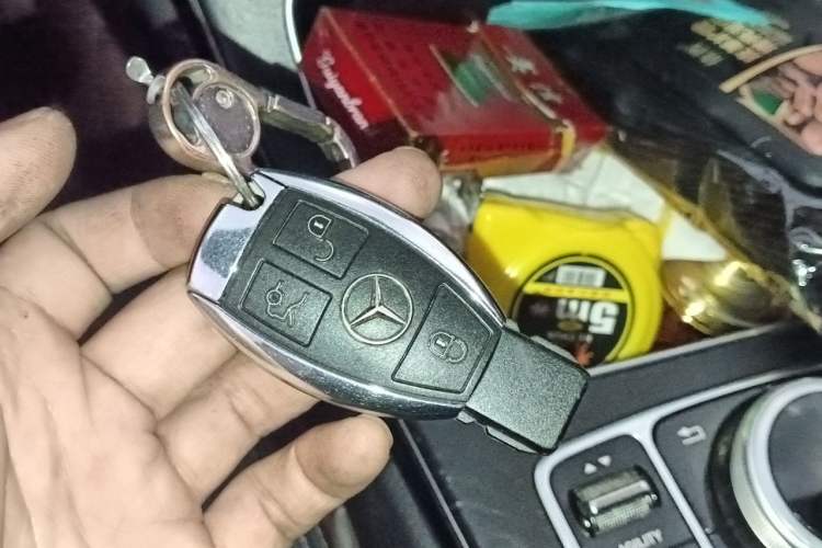 Used Mercedes-Benz C-Class 2015 C 200 L Sport Edition Vehicle Key