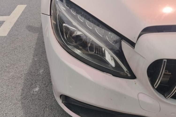 Used Mercedes-Benz C-Class 2015 C 200 L Sport Edition Right Front Headlight
