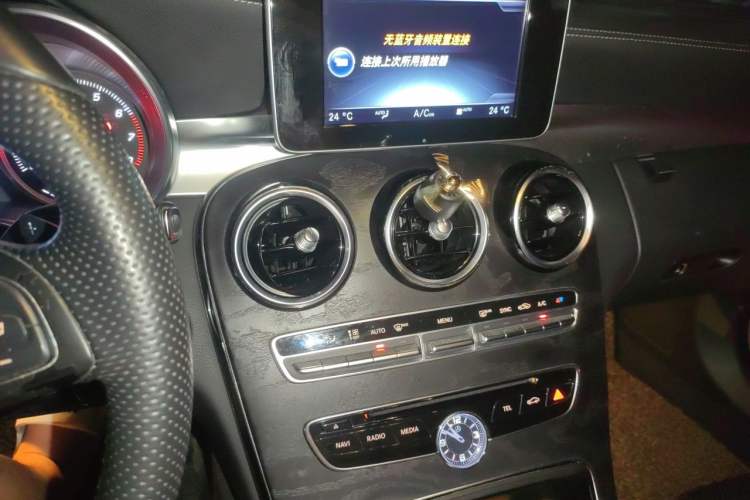 Used Mercedes-Benz C-Class 2015 Restyled C 180 L Sport Edition Audio And AC Panel