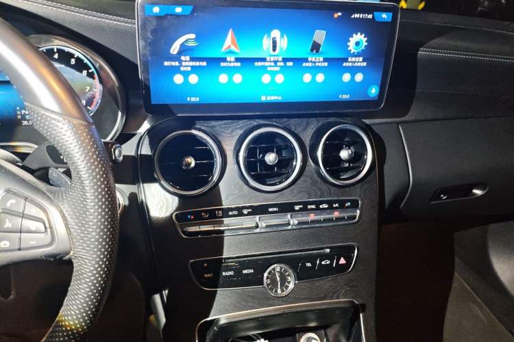 Used Mercedes-Benz C-Class 2015 C 200 L 4MATIC Sport Edition Audio And AC Panel