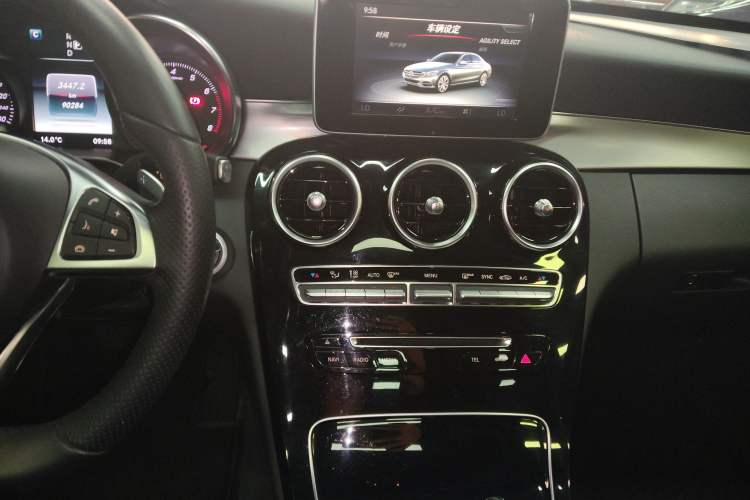 Used Mercedes-Benz C-Class 2015 C 200 Sport Edition 4MATIC Audio And AC Panel