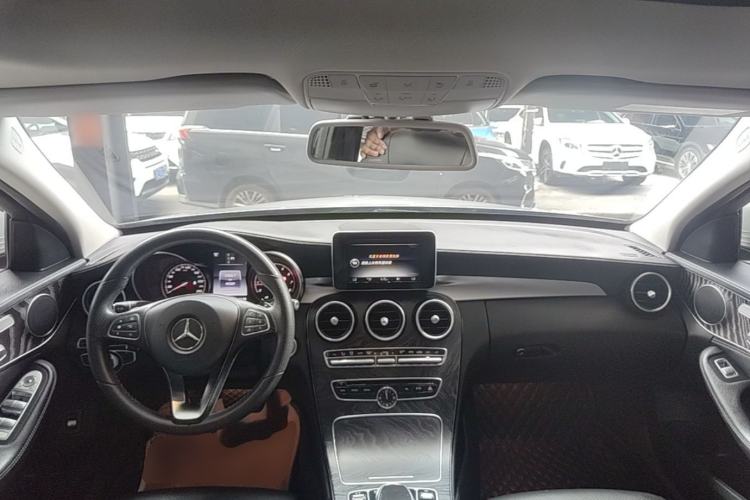 Used Mercedes-Benz C-Class 2015 Revised C 200 L Sport Edition Center Console