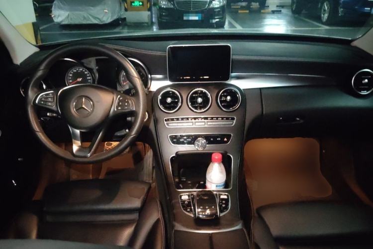 Used Mercedes-Benz C-Class 2015 C 200 L 4MATIC Sport Edition Center Console