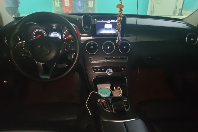 Used Mercedes-Benz C-Class 2015 C 200 L Sport Edition Center Console
