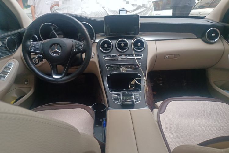 Used Mercedes-Benz C-Class 2015 C 200 L Sport Edition Center Console