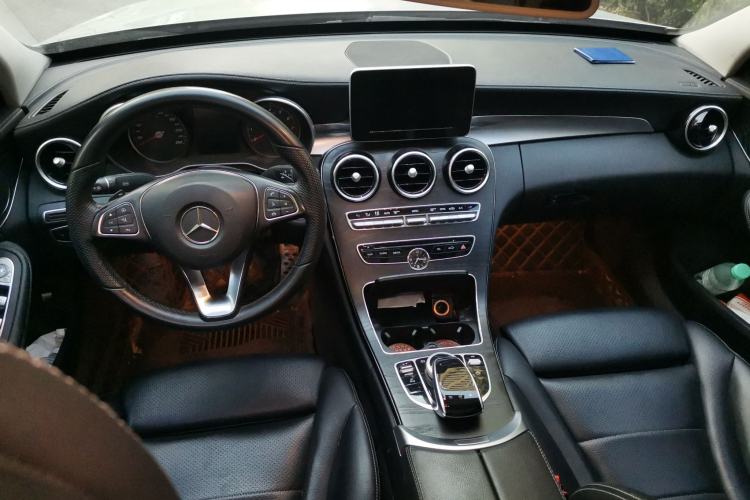Used Mercedes-Benz C-Class 2015 Revised C 200 L Sport Edition Center Console