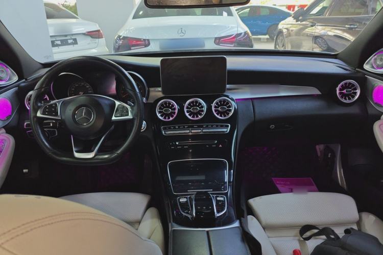 Used Mercedes-Benz C-Class 2015 C 200 Sport Edition Center Console