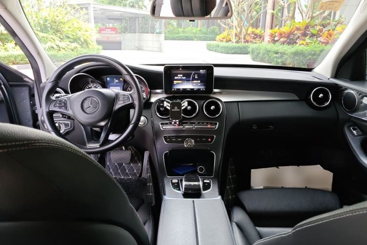 Used Mercedes-Benz C-Class 2015 Revised C 200 L Sport Edition Center Console