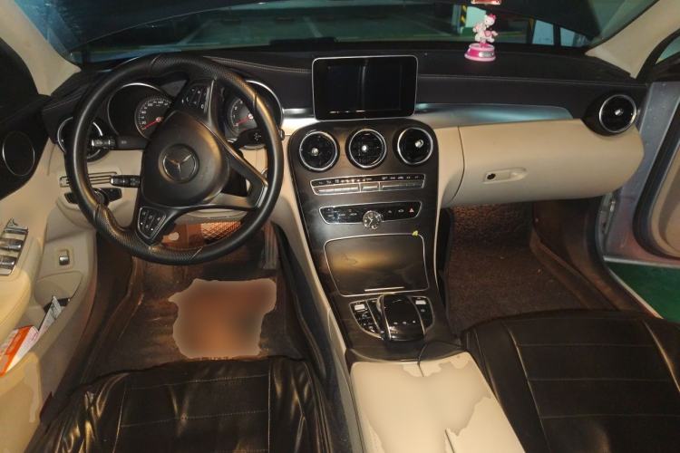 Used Mercedes-Benz C-Class 2015 Revised C 200 L Sport Edition Center Console