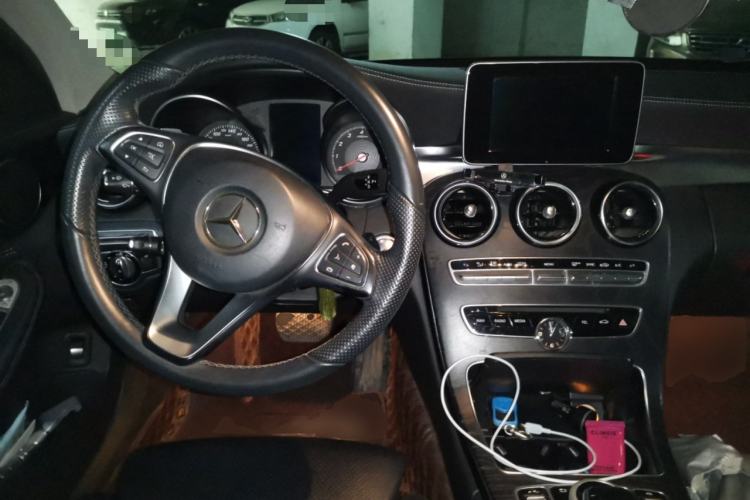 Used Mercedes-Benz C-Class 2015 Revised C 200 L Sport Edition Center Console