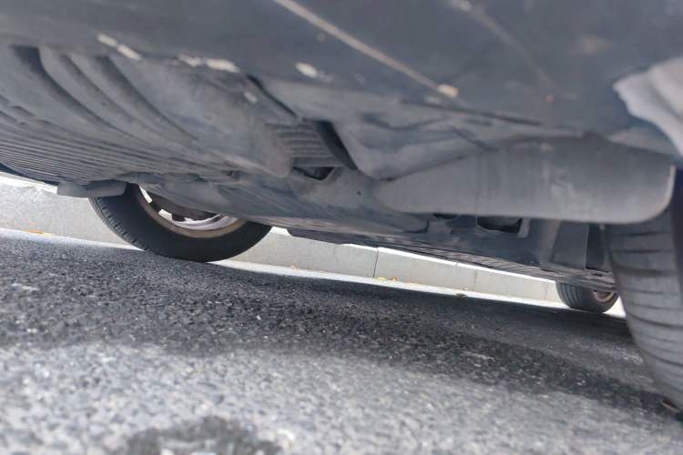 Used Mercedes-Benz C-Class 2015 C 200 Sport Edition Chassis Front Left