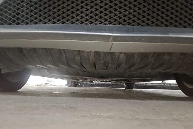Used Mercedes-Benz C-Class 2015 C 180 L Sport Edition Chassis Front