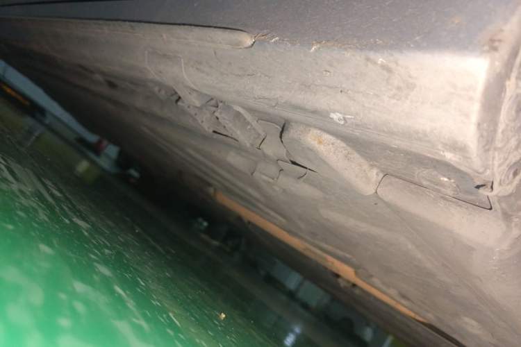 Used Mercedes-Benz C-Class 2015 Revised C 200 L Sport Edition Chassis Front Right