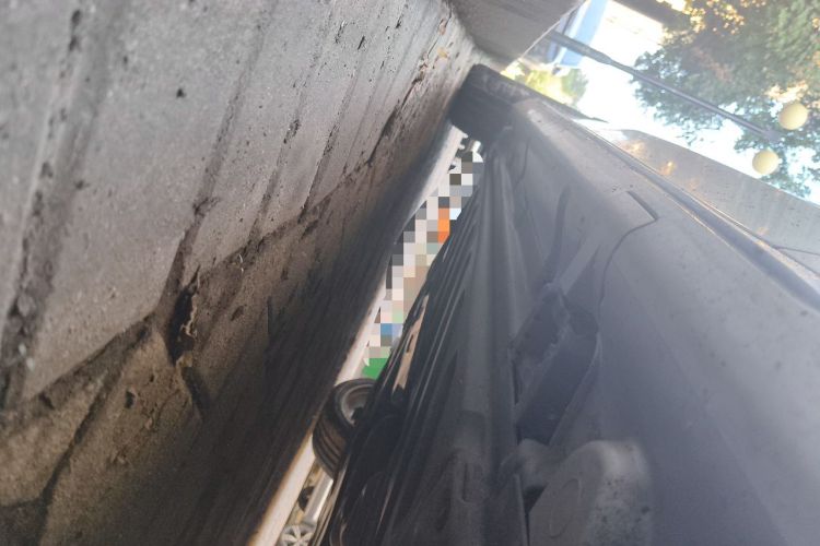 Used Mercedes-Benz C-Class 2015 C 200 station wagon Chassis Front Right