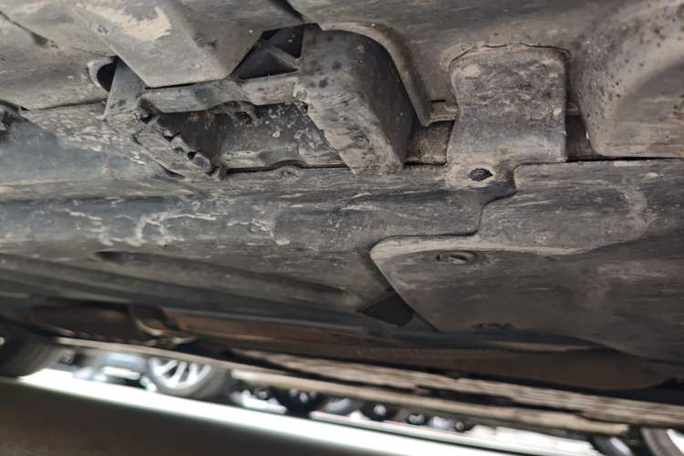 Used Mercedes-Benz C-Class 2015 C 200 station wagon Chassis Front Right