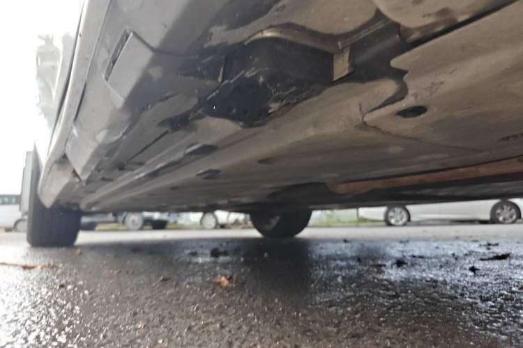 Used Mercedes-Benz C-Class 2015 C 200 L Sport Edition Chassis Front Right