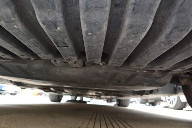 Used Mercedes-Benz C-Class 2015 C 200 station wagon Chassis Front