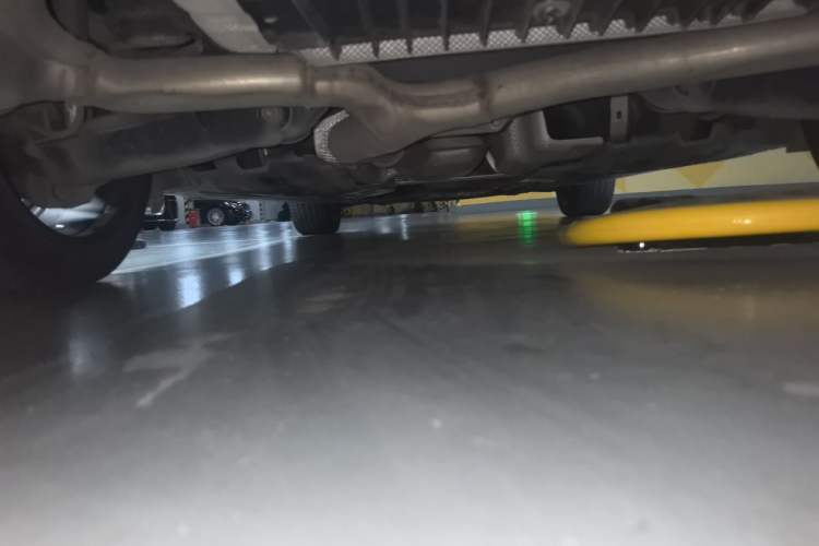 Used Mercedes-Benz C-Class 2015 C 200 station wagon Chassis Rear