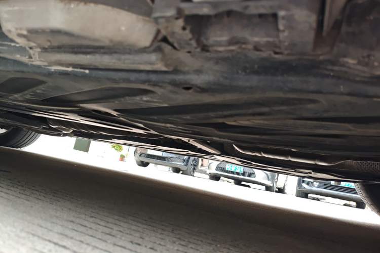 Used Mercedes-Benz C-Class 2015 C 200 station wagon Chassis Rear Left