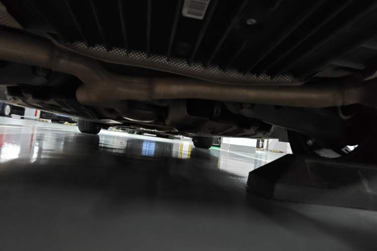 Used Mercedes-Benz C-Class 2015 C 200 Sport Edition Chassis Rear