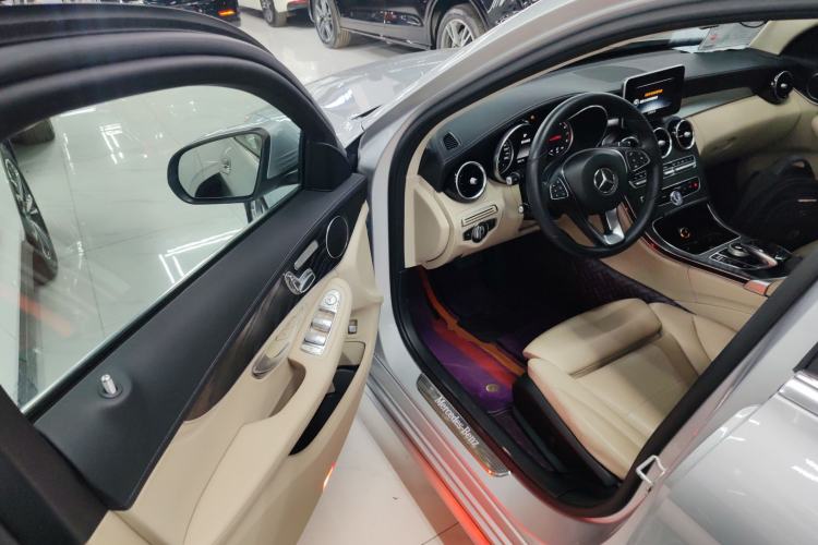 Used Mercedes-Benz C-Class 2015 C 200 L Sport Edition Driver Seat