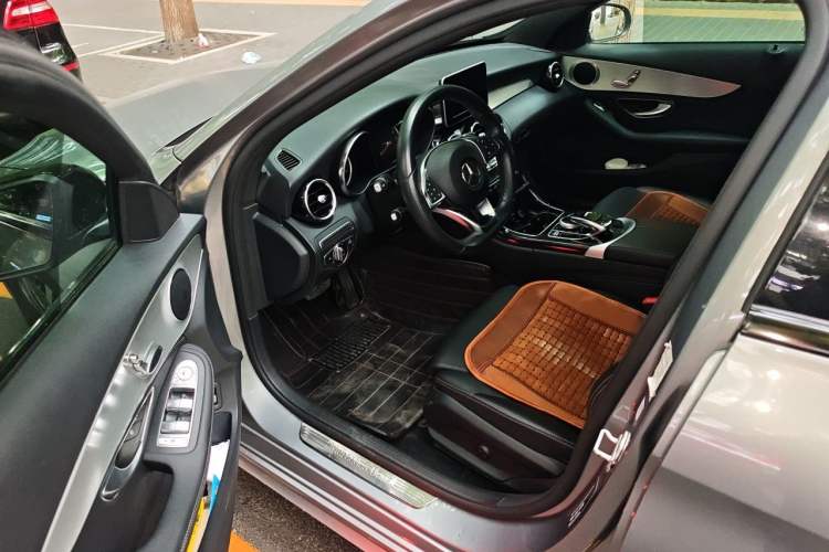 Used Mercedes-Benz C-Class 2015 C 200 Sport Edition Driver Seat