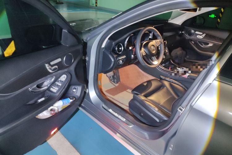 Used Mercedes-Benz C-Class 2015 Facelift C 200 L Driver Seat
