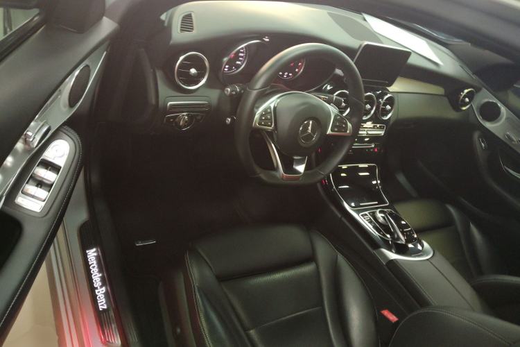 Used Mercedes-Benz C-Class 2015 C 200 Sport Edition 4MATIC Driver Seat