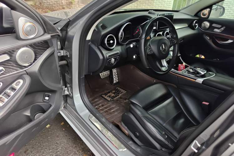 Used Mercedes-Benz C-Class 2015 C 200 L Sport Edition Driver Seat