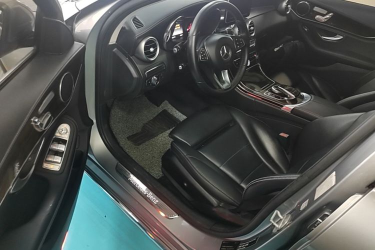 Used Mercedes-Benz C-Class 2015 C 200 L Driver Seat