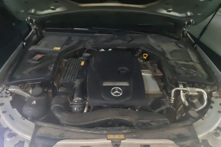 Used Mercedes-Benz C-Class 2015 C 200 L Sport Edition Engine Bay