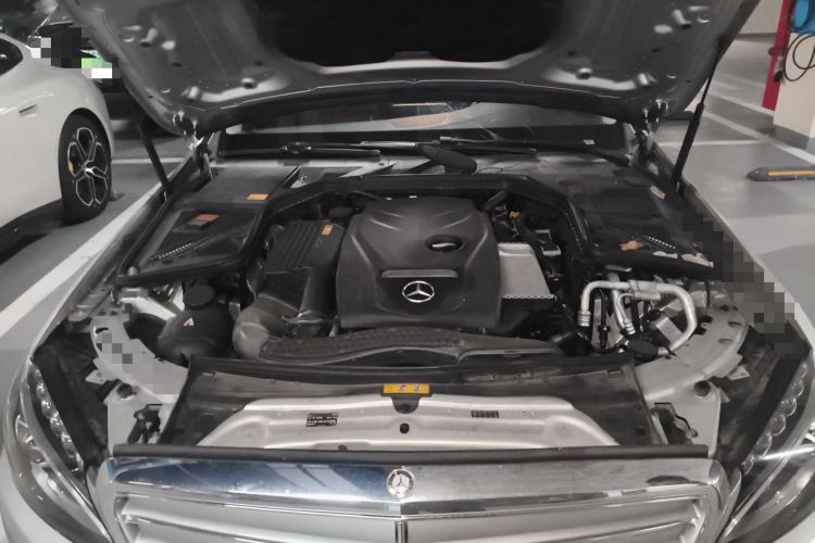 Used Mercedes-Benz C-Class 2015 Facelift C 200 L Engine Bay