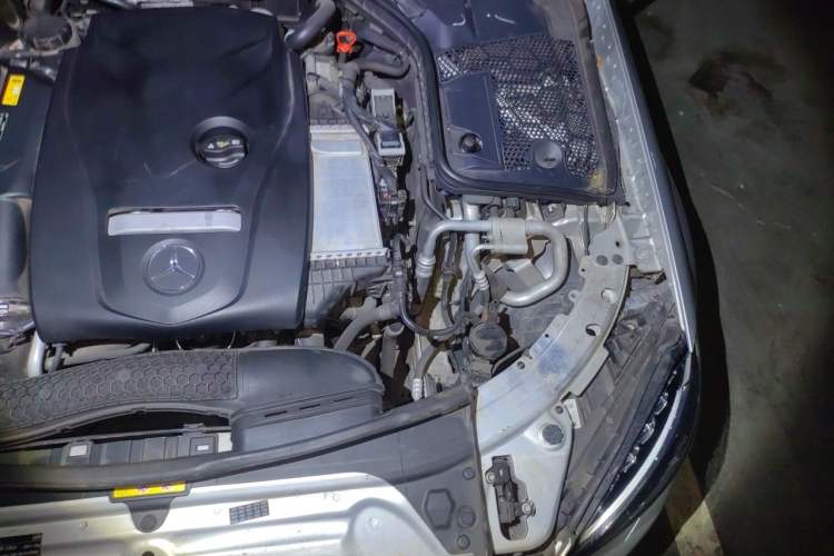 Used Mercedes-Benz C-Class 2015 Restyled C 180 L Sport Edition Engine Bay Left