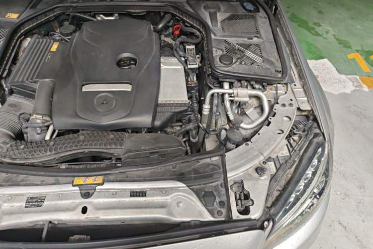 Used Mercedes-Benz C-Class 2015 Restyled C 180 L Sport Edition Engine Bay Left